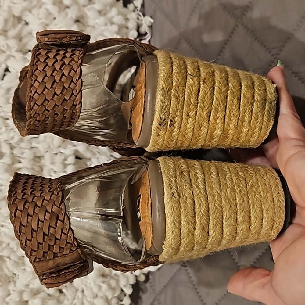 Adam Tucker Sandals - Picture 7 of 17
